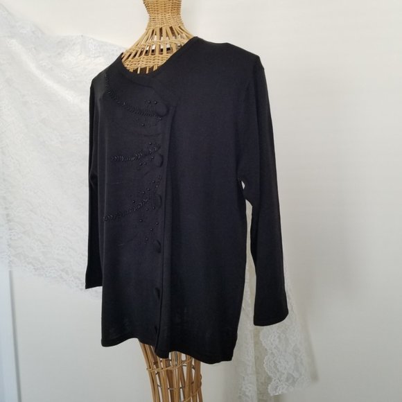 Black Blouse with Beaded Design Lightweight Acrylic Plus 3X - Picture 4 of 13